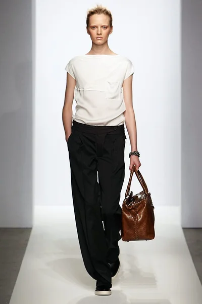 Look 5